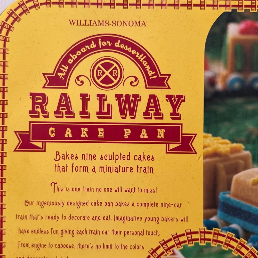 Williams Sonoma Nordic Train and Sandcastle Cake Pans
